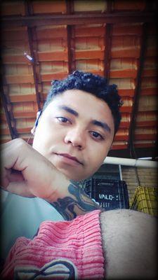 Eu Curto Reggae e Rock Classico!!! E SOU VICIADO EM TECNOLOGIA! Mas gosto da vida natural em armonia com a natureza!!!
