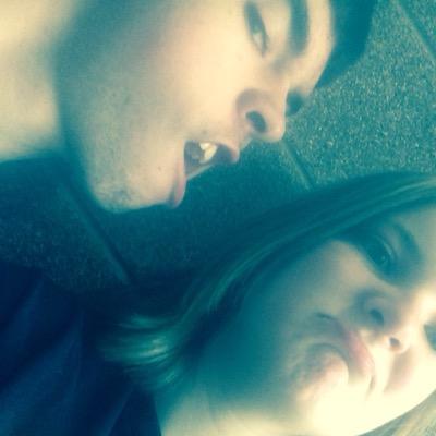 cchelsi63's profile picture. I'm awesome and yeah. Follow me peopless