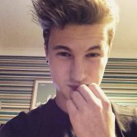 Offord (@c4ndy_stickss) 's Twitter Profile