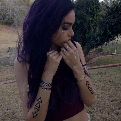 follow @drexmfthoran merci ❤️