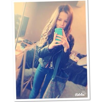 MojoMollyblack's profile picture. single