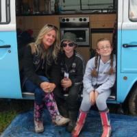 julie fitzpatrick (@juliefitz2000) 's Twitter Profile