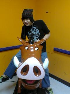 Randomization21's profile picture.