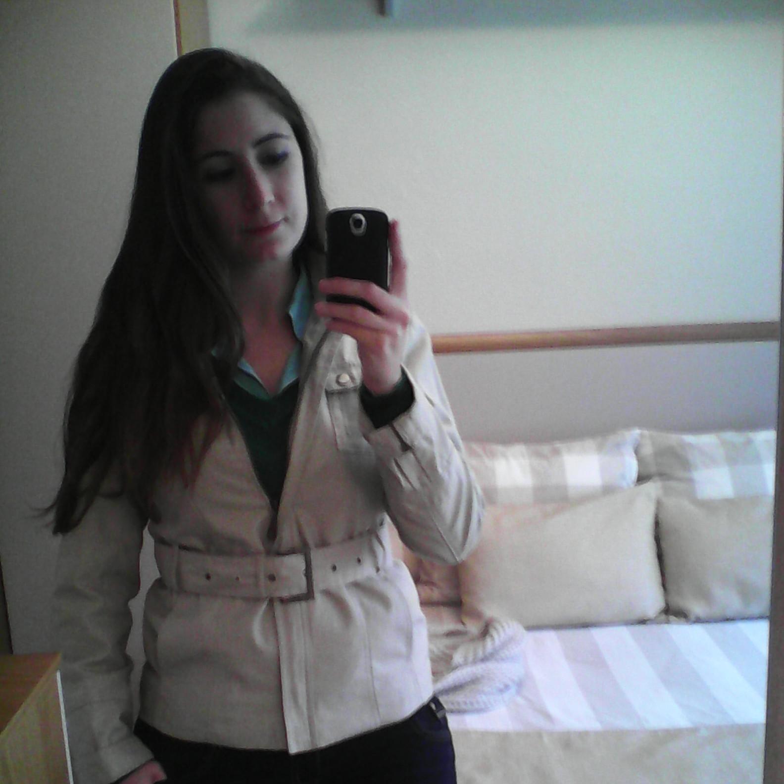 viviendo la vida, que son dos días y yo me los voy a pasar disfrutandolos junto a los míos =) (soñadora sin remedio)