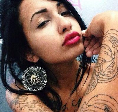 Dona de quem sou e do que nunca fui.