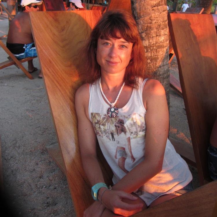 Solosurfers's profile picture. Traveller, Surfer, Yogi, Creative, Blogger, Life Embracer. Where will your journey take you? Insta:travelsurfyoga