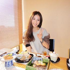 すこし前まではOLをしていましたが安月給とセクハラに耐えられず退職しました。
そんな時に夢のある私にアフィリエイトの話を頂き興味本位でやってみると今では本当に声をかけてくださってありがとうございますと言えるぐらい稼がせてもらってます！
人生変わるのなんてほんと一瞬ですみなさんもぜひ夢を掴みましょう！