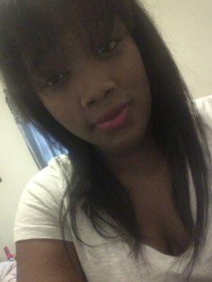 apostelbolton's profile picture. 