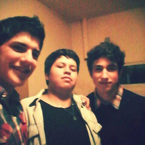 el otro tw no me anda mas ! uso este ahoraa! :D