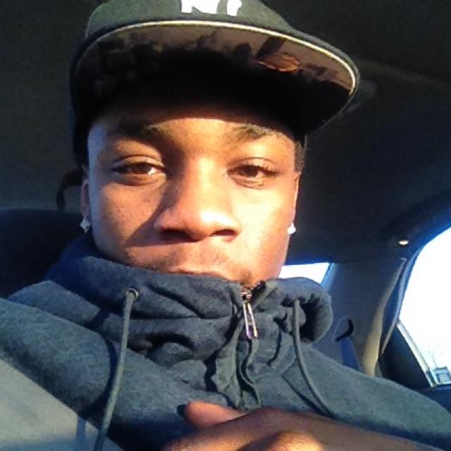 instagram: @_tyvan_