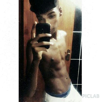16 anos , Facebook: Jessé Souza , Snapchat : jess.henrique , Whatsapp : 55 21 989056412 , Instagram : Jeeh.Souzza