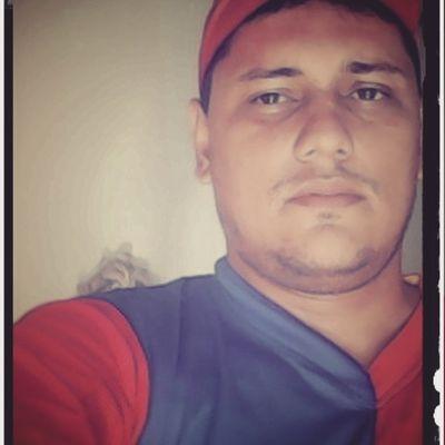 Profesional en Contadurìa Publica, Egresado de la Universidad de Cartagena ; me gustan los deportes , la música ,temas interesantes , y estar bien informado.