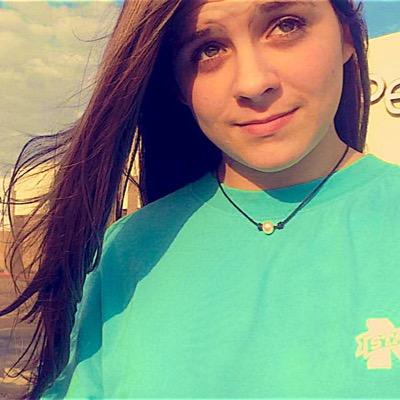 dontfllwback's profile picture. -----ktack2000 gave you this free follow!-----follow her back