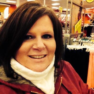 Daughter of Jesus Christ, Wife, Mother, Daughter, Loves Life & Family. Loves Faith, Family & Food, Topped with my Tech!