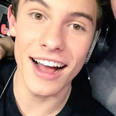 FOLLOW @blankshawn PLS