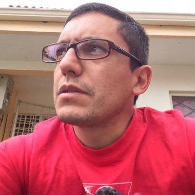 santiagosanche's profile picture. L