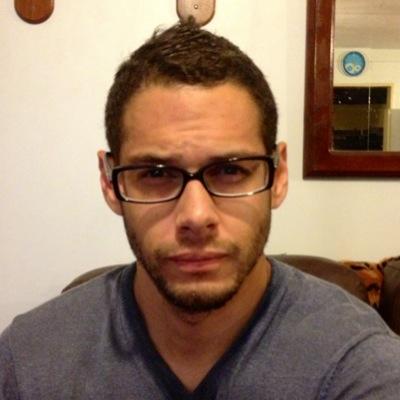 Espacio para ser llenado con tu profesión y frases como fanático de algo... interesado en lo otro... amante de aquello... etc etc etc