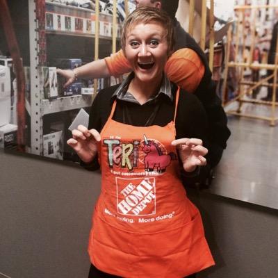 CoatsTeri's profile picture. Bleeding Orange, Day-In and Day-Out.