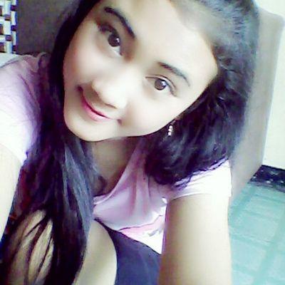 9 februarii 1998 | follback mention , you unfollow Unfollback!! instagram : trirahayu844