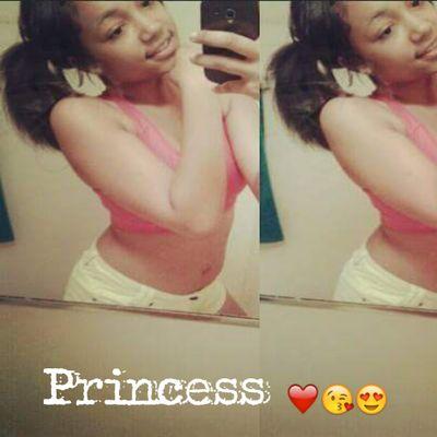 03|03  Acee Girlfriend !