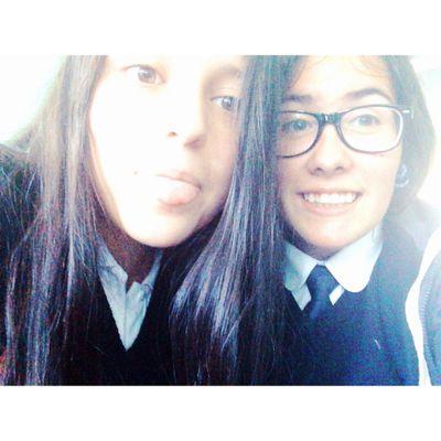 Hellen | 15 años | Muerte a la perra | Tierna, cariñosa, loca, introvertida | Pizza | Colo Colo | Valpo/Sur