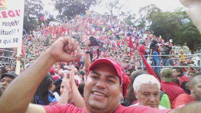 VILORIARIALCA's profile picture. El que no vive para servir no sirve para vivir, confió plenamente mis pasos en Dios, Chavez Vive la Patria sigue, Maduro es Poder Popular Comuna o Nada.