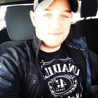 follow me on insta: @therealraymondlerch