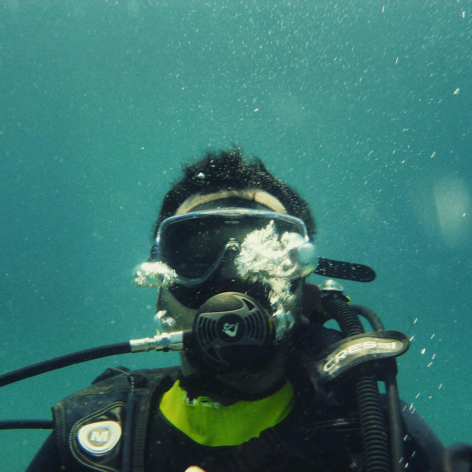 Radit_R's profile picture. A diver and traveller. ** instagram: @radit_r ** Youtube Channel: https://t.co/lquZRFME55…