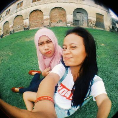 Fokus kuliah ► Traveller is moodbooster♥ ngapain sih di Unfoll ✗mending follow aja nambah temen ✉ Yeayyeah ! ♬♬