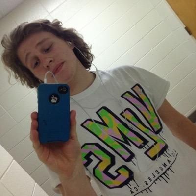 Th_eRager's profile picture. Skate
Live
Fly