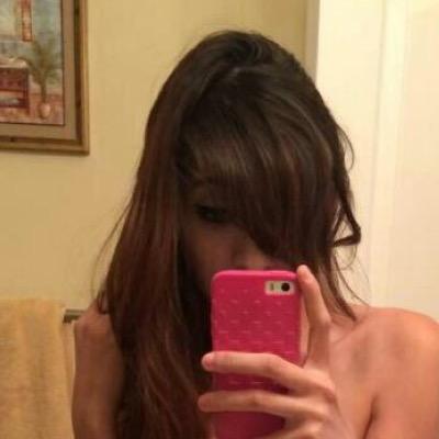 400megafollow's profile picture. 