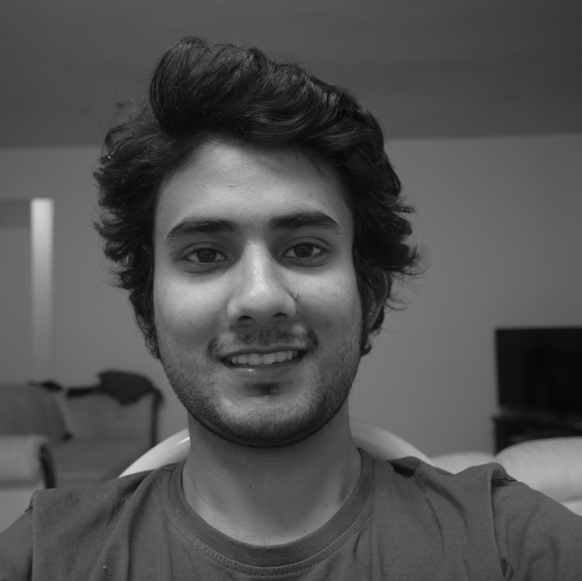 A Hardcore Gamer 🎮
A passionate Football lover/player

Senior Data and GenAI Engineer