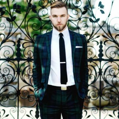 Focused on post-PUA refinement, I teach grace, style, and gentlemanliness for dating and life.