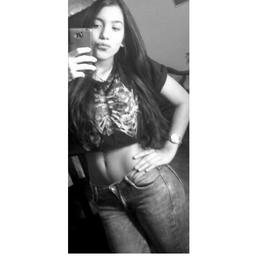 14.Instagram:karolapenzog