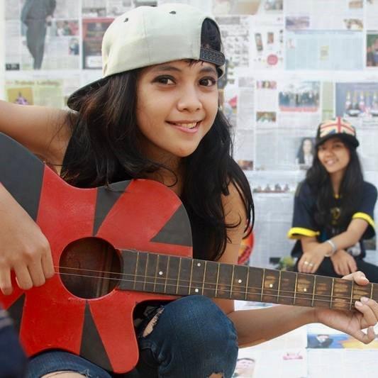 My name Nonot, I like style Rock in Girl, I live in P.berandan, My birthday 12 February 1997. My pin: 28832BC9, My idola 'Sheryl Sheinafia' , My boy 'Nothing~