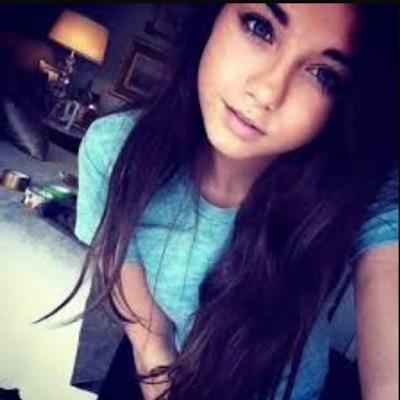 jenniHrp's profile picture. 19 year old. bisexual. carnicnoid cancer fighter . yes i have autism.