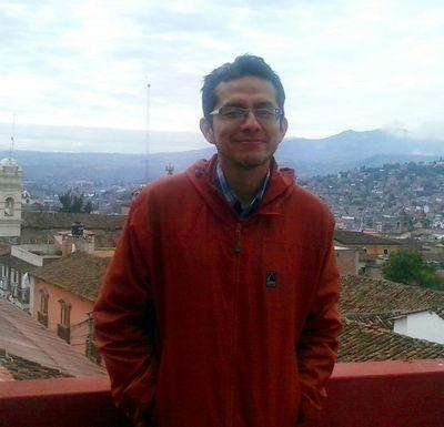 Mi vida transcurre entre mi hija, Barranco, mi chica constelación, los deportes y las aulas. Quiero llegar a la London Marathon. Ah, y manejar un Volvo 1960.