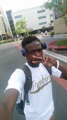 Leo
B@lli$life
1:I live to be who I am and I create my own scenes