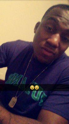 ImTheReal_EAZY's profile picture. baby E! 6/15 #NLMB™ TFM!./Rapper/Producer.. Westside..