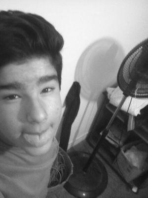 cuervo_Espinosa's profile picture. mas sabe un ciego que un idiota de la luz~