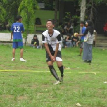 SirKharis's profile picture. 