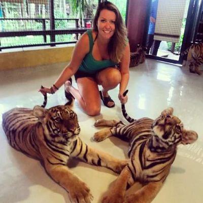 mandycb21's profile picture. 