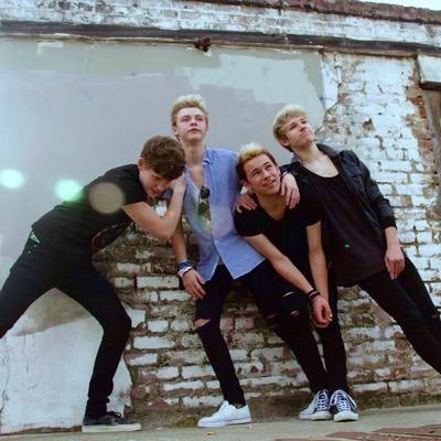 The Tide themed Lock screens