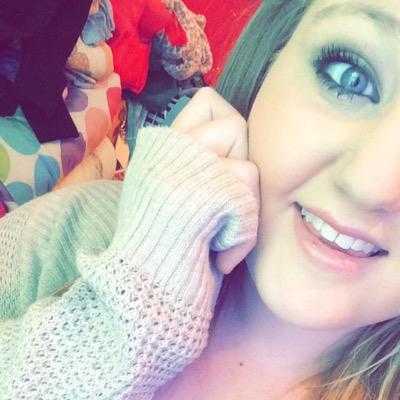 Snapchat: lilianalaine_14
Love to Live, Live to Love