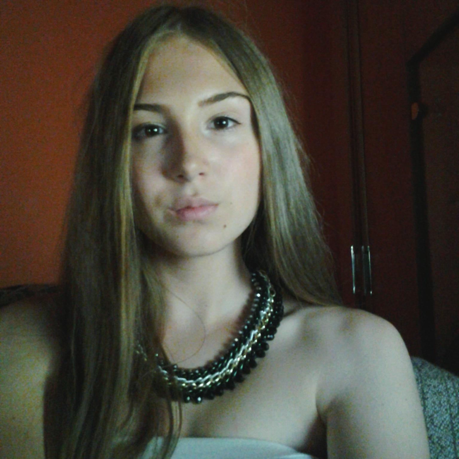 lovemilkaaaa Profile Picture