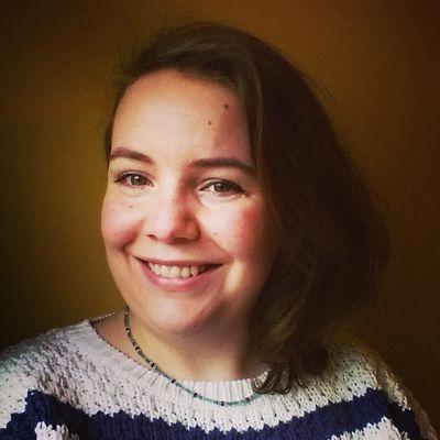 Nerdy mum, all things books and board games , drinks coffee, swears a lot and likes cake, DnD newbie