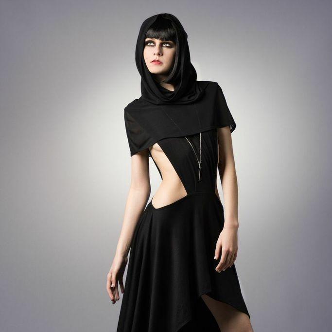 ABOUT BLACKMIRROR DESIGN
Welcome to the Blackmirror Design LTD online shop, all clothes are hand made and made to order.