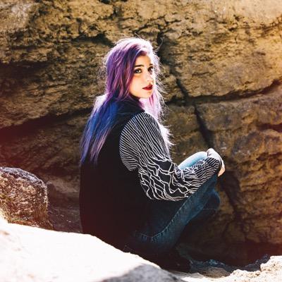 YesOuhYeahApprl's profile picture. WEAR UNTIL DESTRUCTION
Instagram: YesOuhYeah
Envios gratuitos a Madrid