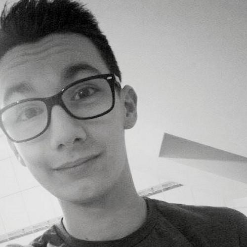 Je m'appelle Allan et j'ai 16 ans :P Mon instagram : allanoliver70
27/05/15