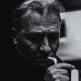 Journaliste à Imago records & production http://t.co/zDMGzQKGvh, à La Strada et au Jazzophone et sur la radio Agora Côte d'Azur http://t.co/pJdhJZCUy9